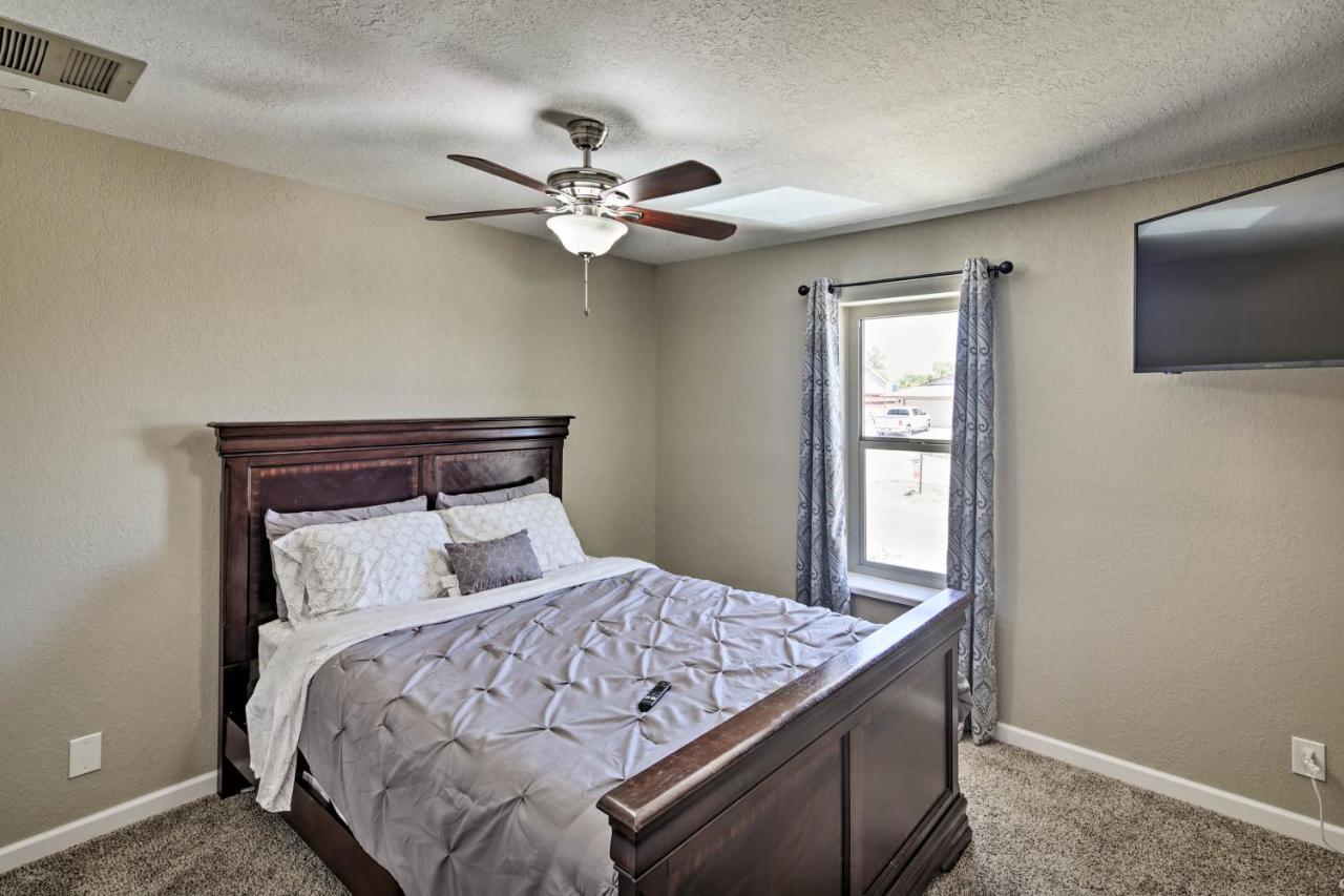Lake Havasu Home With Pool And Mtn Views, Near Marina Lake Havasu City Bagian luar foto